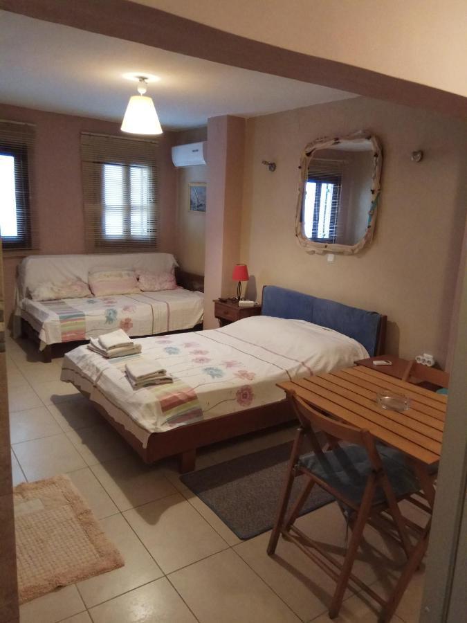 New Style In The Neighborhood Apartment Ermoupoli Exterior foto